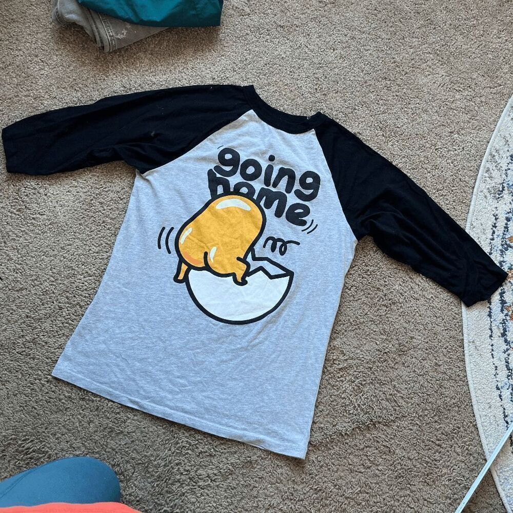 Sanrio Gudetama “Going Home” Raglan Baseball Tee Black Gray Unisex M